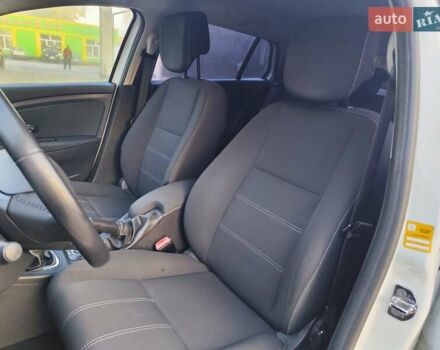 Білий Рено Меган, об'ємом двигуна 1.5 л та пробігом 165 тис. км за 8150 $, фото 29 на Automoto.ua