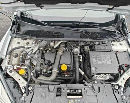 Белый Рено Меган, объемом двигателя 1.5 л и пробегом 131 тыс. км за 9300 $, фото 19 на Automoto.ua