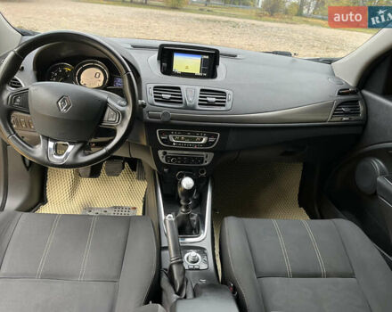 Белый Рено Меган, объемом двигателя 1.46 л и пробегом 272 тыс. км за 8500 $, фото 10 на Automoto.ua