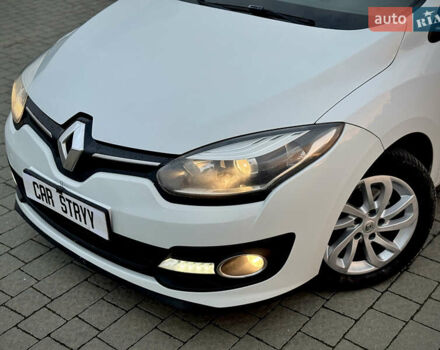 Білий Рено Меган, об'ємом двигуна 1.6 л та пробігом 227 тис. км за 7999 $, фото 23 на Automoto.ua