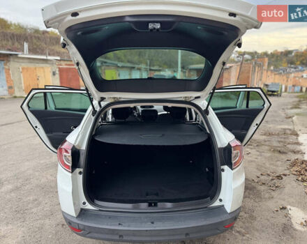 Белый Рено Меган, объемом двигателя 1.5 л и пробегом 225 тыс. км за 9850 $, фото 28 на Automoto.ua