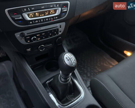 Білий Рено Меган, об'ємом двигуна 1.6 л та пробігом 227 тис. км за 7999 $, фото 49 на Automoto.ua