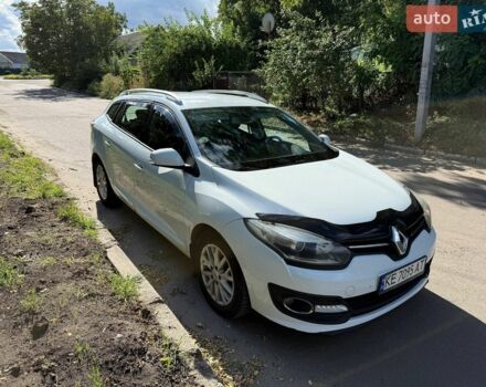 Белый Рено Меган, объемом двигателя 1.6 л и пробегом 300 тыс. км за 7800 $, фото 2 на Automoto.ua