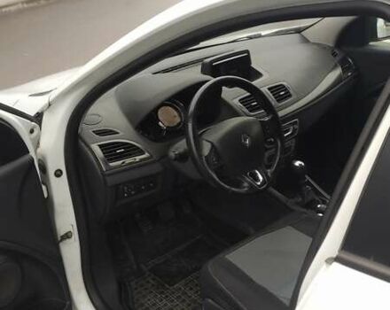 Белый Рено Меган, объемом двигателя 1.46 л и пробегом 234 тыс. км за 8500 $, фото 3 на Automoto.ua