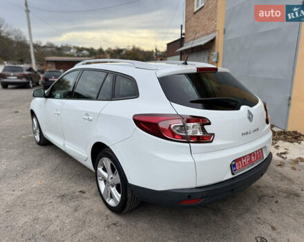 Белый Рено Меган, объемом двигателя 1.5 л и пробегом 225 тыс. км за 9850 $, фото 2 на Automoto.ua