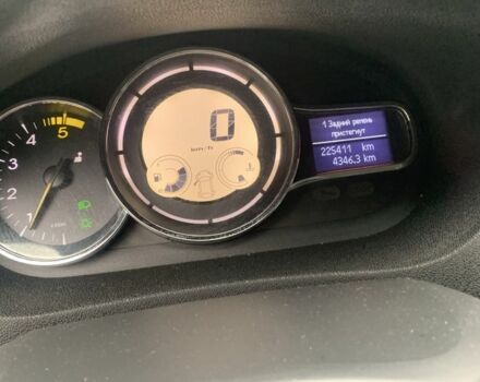 Білий Рено Меган, об'ємом двигуна 1.5 л та пробігом 226 тис. км за 7900 $, фото 13 на Automoto.ua