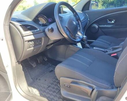 Белый Рено Меган, объемом двигателя 1.5 л и пробегом 342 тыс. км за 8200 $, фото 8 на Automoto.ua