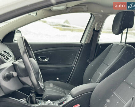 Білий Рено Меган, об'ємом двигуна 1.5 л та пробігом 260 тис. км за 8450 $, фото 20 на Automoto.ua