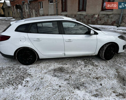 Білий Рено Меган, об'ємом двигуна 1.46 л та пробігом 270 тис. км за 7950 $, фото 2 на Automoto.ua