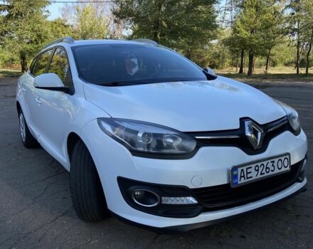 Рено Меган 2014 в Кривом Роге на Automoto.ua Белый Рено Меган, объемом двигателя 1.5 л и пробегом 280 тыс. км за 8000 $, фото 1 на Automoto.ua