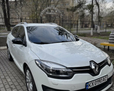 Белый Рено Меган, объемом двигателя 1.46 л и пробегом 242 тыс. км за 10000 $, фото 1 на Automoto.ua