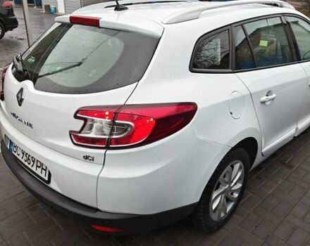 Белый Рено Меган, объемом двигателя 1.5 л и пробегом 131 тыс. км за 9300 $, фото 3 на Automoto.ua