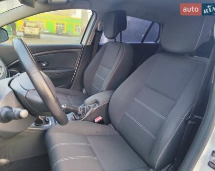 Білий Рено Меган, об'ємом двигуна 1.5 л та пробігом 165 тис. км за 8150 $, фото 23 на Automoto.ua