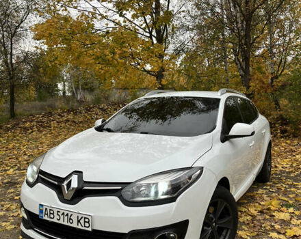 Белый Рено Меган, объемом двигателя 1.46 л и пробегом 272 тыс. км за 8700 $, фото 2 на Automoto.ua