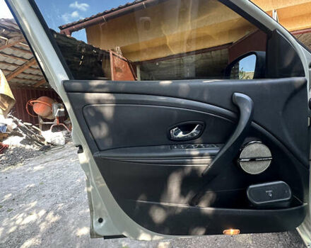 Белый Рено Меган, объемом двигателя 1.6 л и пробегом 185 тыс. км за 8300 $, фото 8 на Automoto.ua