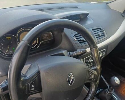 Рено Меган 2014 в Стрые на Automoto.ua Белый Рено Меган, объемом двигателя 1.6 л и пробегом 227 тыс. км за 8300 $, фото 10 на Automoto.ua