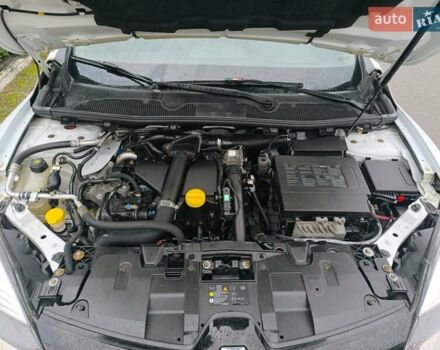 Білий Рено Меган, об'ємом двигуна 1.46 л та пробігом 302 тис. км за 7250 $, фото 5 на Automoto.ua