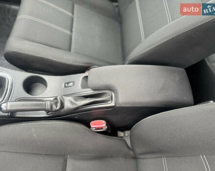 Белый Рено Меган, объемом двигателя 1.5 л и пробегом 280 тыс. км за 7750 $, фото 19 на Automoto.ua