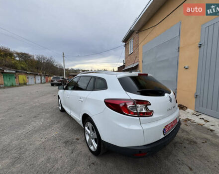 Белый Рено Меган, объемом двигателя 1.5 л и пробегом 225 тыс. км за 9850 $, фото 11 на Automoto.ua