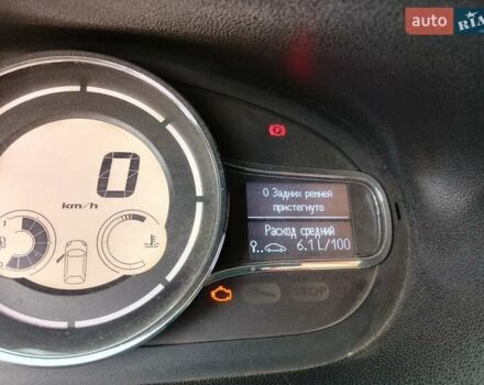 Рено Меган 2014 в Полтаве на Automoto.ua Белый Рено Меган, объемом двигателя 1.46 л и пробегом 320 тыс. км за 7800 $, фото 5 на Automoto.ua