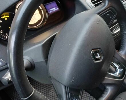 Белый Рено Меган, объемом двигателя 1.44 л и пробегом 206 тыс. км за 8900 $, фото 3 на Automoto.ua