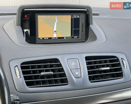 Белый Рено Меган, объемом двигателя 1.5 л и пробегом 196 тыс. км за 9500 $, фото 17 на Automoto.ua