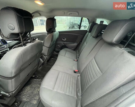 Белый Рено Меган, объемом двигателя 1.5 л и пробегом 189 тыс. км за 8900 $, фото 8 на Automoto.ua