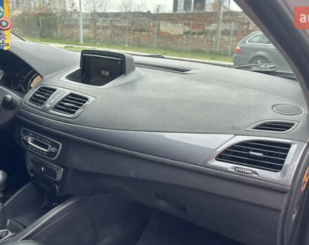 Белый Рено Меган, объемом двигателя 1.46 л и пробегом 320 тыс. км за 7999 $, фото 13 на Automoto.ua