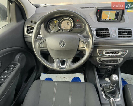 Белый Рено Меган, объемом двигателя 1.5 л и пробегом 196 тыс. км за 9500 $, фото 14 на Automoto.ua