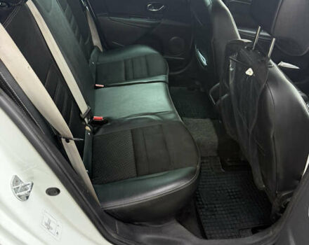 Белый Рено Меган, объемом двигателя 1.6 л и пробегом 246 тыс. км за 9900 $, фото 10 на Automoto.ua