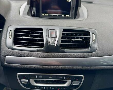 Рено Меган 2015 в Киеве на Automoto.ua Белый Рено Меган, объемом двигателя 1.5 л и пробегом 205 тыс. км за 6999 $, фото 17 на Automoto.ua