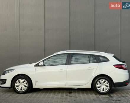 Белый Рено Меган, объемом двигателя 1.5 л и пробегом 196 тыс. км за 9500 $, фото 6 на Automoto.ua