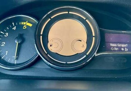 Белый Рено Меган, объемом двигателя 1.5 л и пробегом 222 тыс. км за 5499 $, фото 14 на Automoto.ua