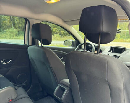 Белый Рено Меган, объемом двигателя 1.5 л и пробегом 186 тыс. км за 10500 $, фото 16 на Automoto.ua