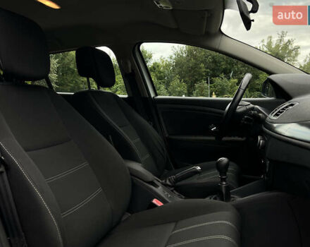 Белый Рено Меган, объемом двигателя 1.46 л и пробегом 243 тыс. км за 8850 $, фото 18 на Automoto.ua