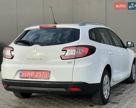 Белый Рено Меган, объемом двигателя 1.5 л и пробегом 197 тыс. км за 8900 $, фото 8 на Automoto.ua