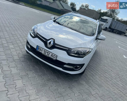 Белый Рено Меган, объемом двигателя 1.46 л и пробегом 126 тыс. км за 9500 $, фото 3 на Automoto.ua