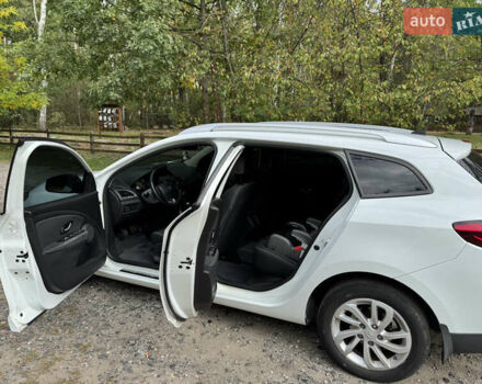 Белый Рено Меган, объемом двигателя 1.5 л и пробегом 186 тыс. км за 10500 $, фото 28 на Automoto.ua