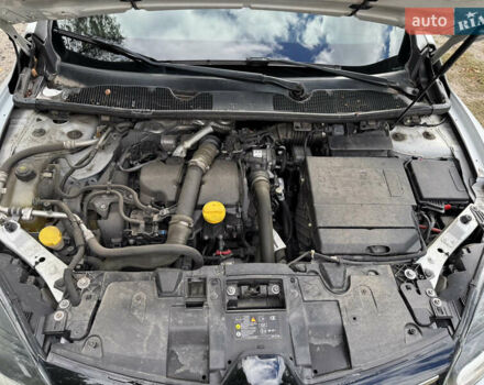 Белый Рено Меган, объемом двигателя 1.5 л и пробегом 186 тыс. км за 10500 $, фото 4 на Automoto.ua