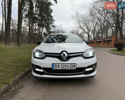 Белый Рено Меган, объемом двигателя 1.6 л и пробегом 246 тыс. км за 9900 $, фото 2 на Automoto.ua