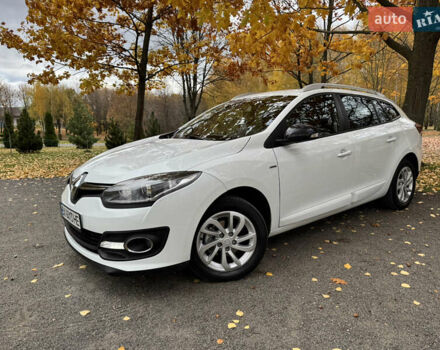 Белый Рено Меган, объемом двигателя 1.46 л и пробегом 215 тыс. км за 8450 $, фото 1 на Automoto.ua