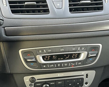 Белый Рено Меган, объемом двигателя 1.5 л и пробегом 197 тыс. км за 8900 $, фото 16 на Automoto.ua