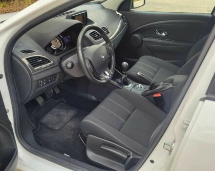 Білий Рено Меган, об'ємом двигуна 1.5 л та пробігом 125 тис. км за 10400 $, фото 13 на Automoto.ua