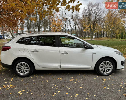 Белый Рено Меган, объемом двигателя 1.46 л и пробегом 215 тыс. км за 8450 $, фото 5 на Automoto.ua