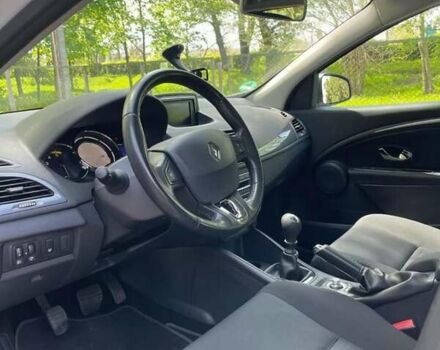 Белый Рено Меган, объемом двигателя 1.46 л и пробегом 212 тыс. км за 11500 $, фото 3 на Automoto.ua