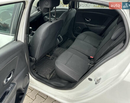 Білий Рено Меган, об'ємом двигуна 1.5 л та пробігом 280 тис. км за 5999 $, фото 6 на Automoto.ua