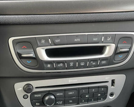 Белый Рено Меган, объемом двигателя 1.5 л и пробегом 113 тыс. км за 11500 $, фото 16 на Automoto.ua