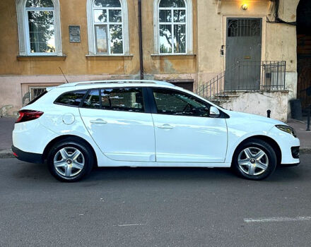 Белый Рено Меган, объемом двигателя 1.5 л и пробегом 198 тыс. км за 9500 $, фото 1 на Automoto.ua