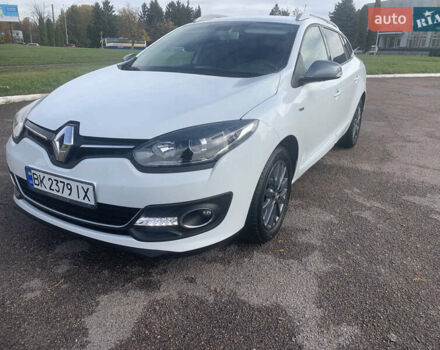 Рено Меган 2015 в Ровно на Automoto.ua Белый Рено Меган, объемом двигателя 1.5 л и пробегом 167 тыс. км за 9199 $, фото 7 на Automoto.ua
