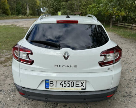 Белый Рено Меган, объемом двигателя 1.5 л и пробегом 186 тыс. км за 10500 $, фото 3 на Automoto.ua